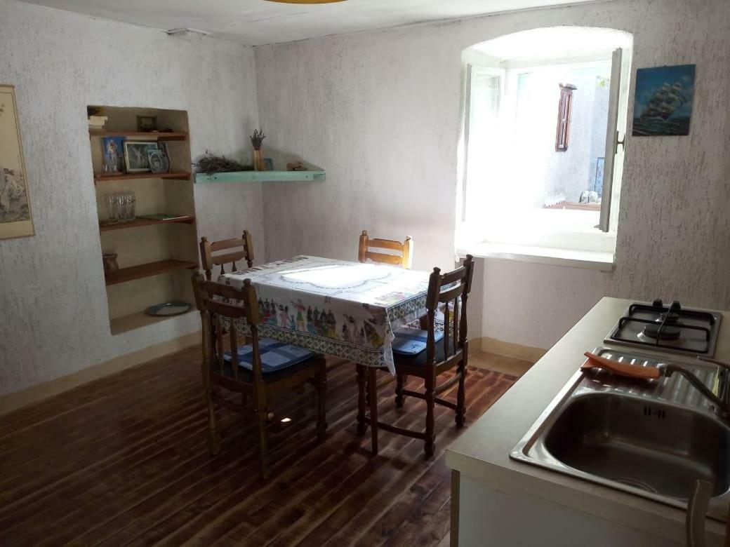 Apartman Dinko Lubenice Extérieur photo